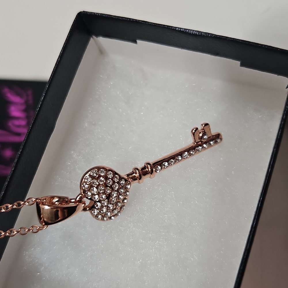 Brand New Park Lane Rose Gold Heart Key Pendant - Picture 2 of 4